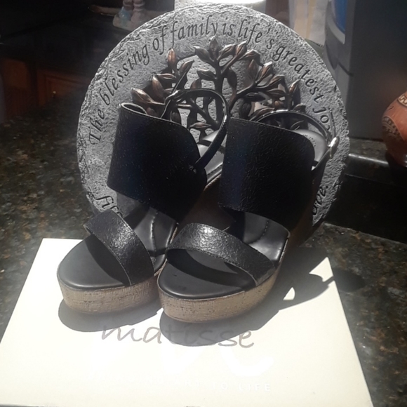 Matisse Shoes - Matisse Dante, black leather platform sand…